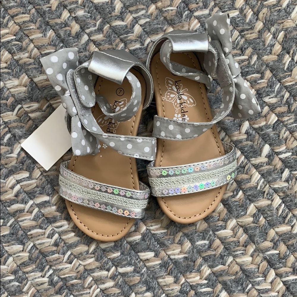 New bow Sandals !